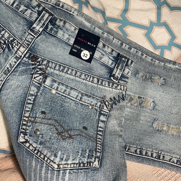 Brand New ~ Miste Blue Button Fly Capris - Picture 2 of 6